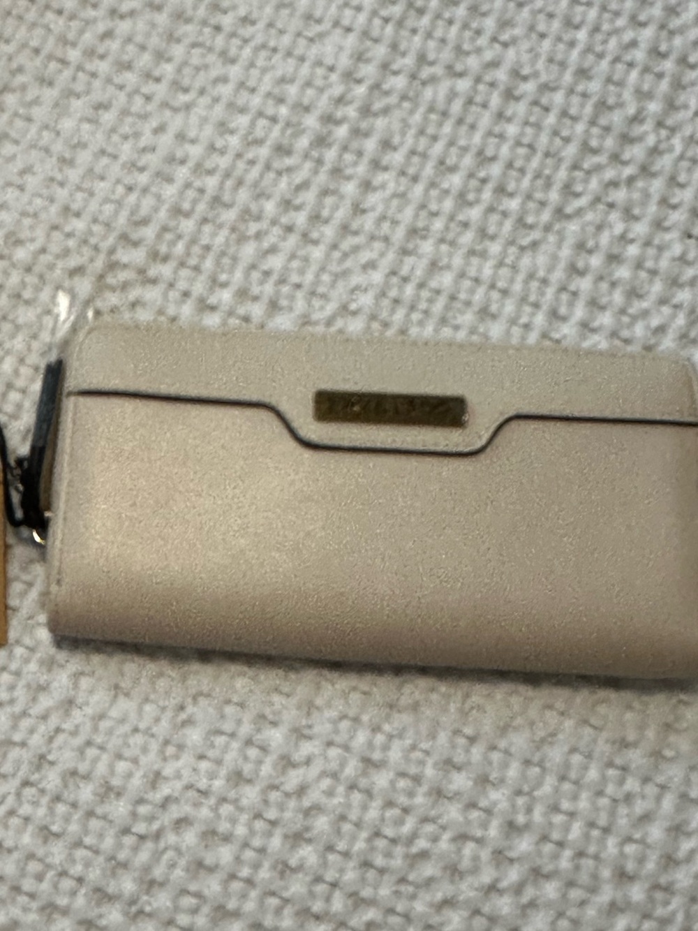 Frye & Co cream leather Wallet with Gold Logo Plate